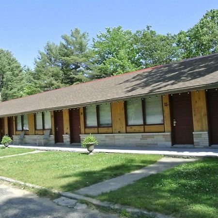 Gold Pine Inn Motel Gravenhurst Exterior foto